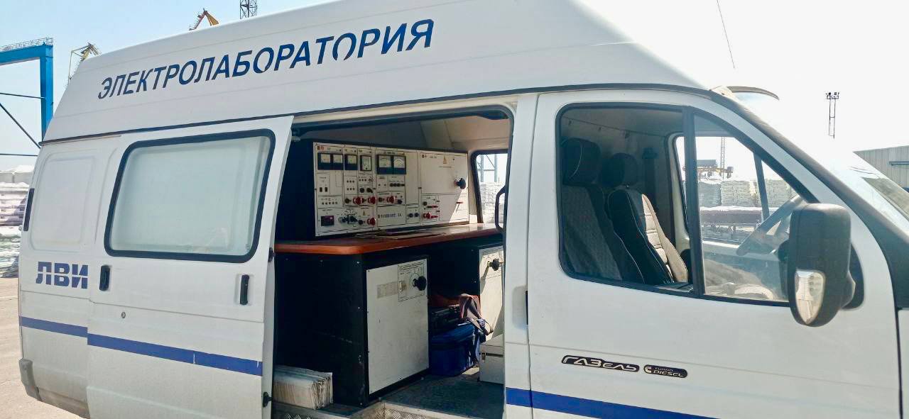 Передвижная электроизмерительная лаборатория ФАУ «РосКапСтрой», работающая в Мариуполе, получила аттестацию Ростехнадзора Передвижная электроизмерительная лаборатория ФАУ «РосКапСтрой», работающая в Мариуполе, получила аттестацию Ростехнадзора
