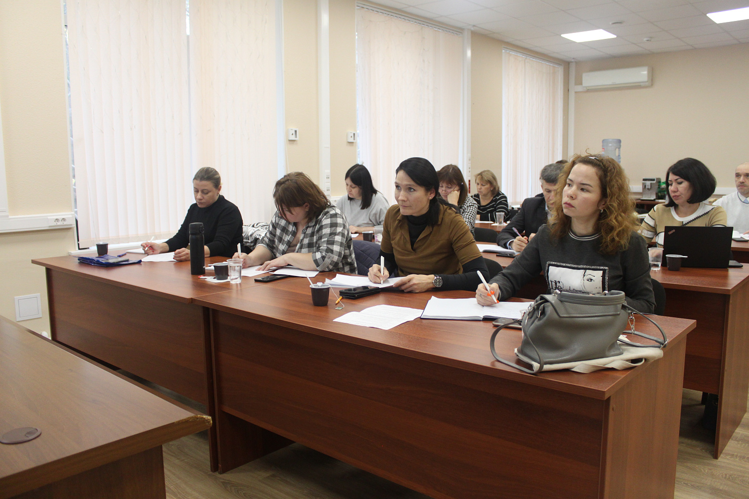 В институте ценообразования ФАУ «РосКапСтрой» завершилось обучение для начинающих сметчиков.