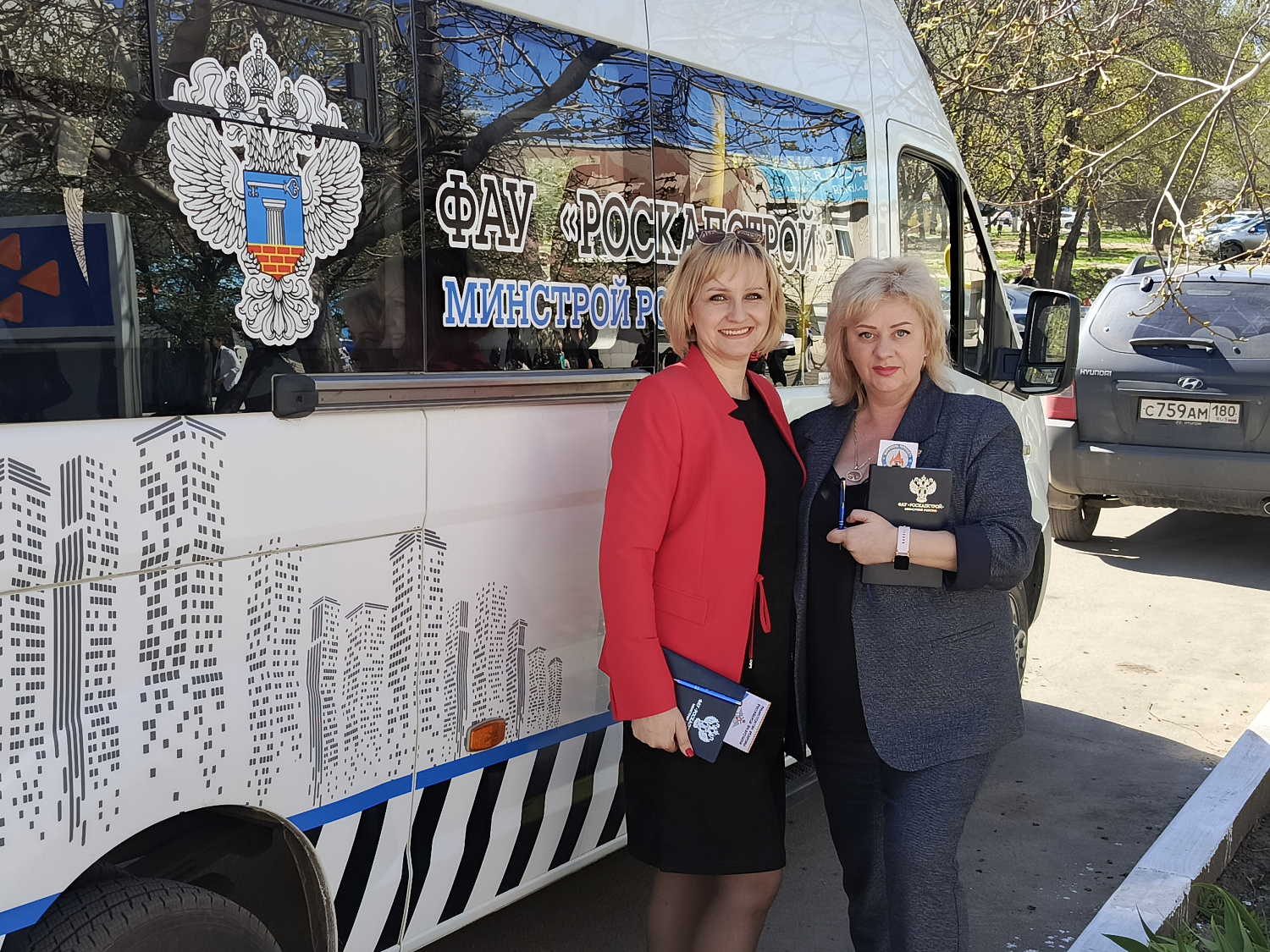 Представители ФАУ «РосКапСтрой» посетили центры занятости регионов в рамках Всероссийской ярмарки трудоустройства 2025