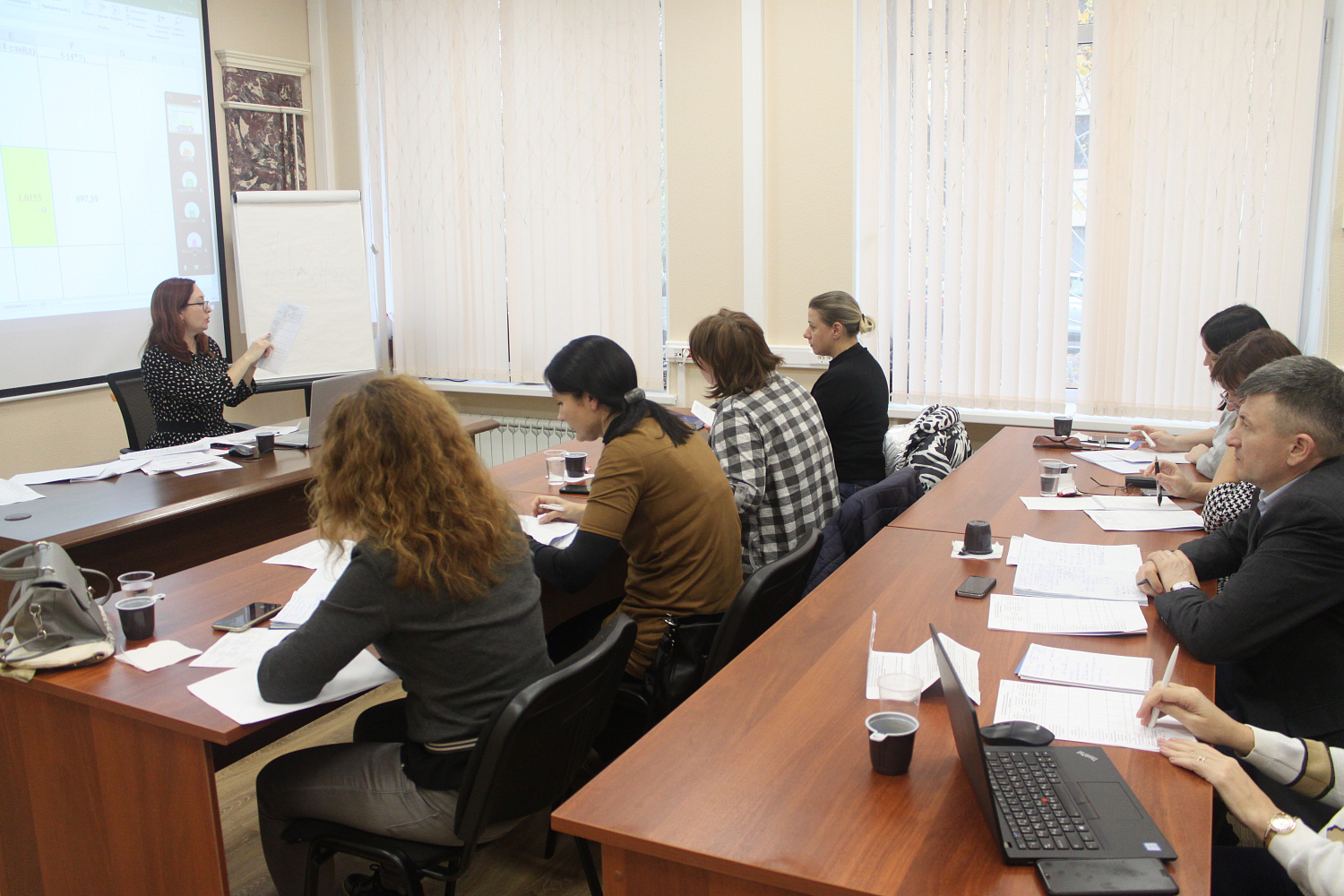 В институте ценообразования ФАУ «РосКапСтрой» завершилось обучение для начинающих сметчиков.