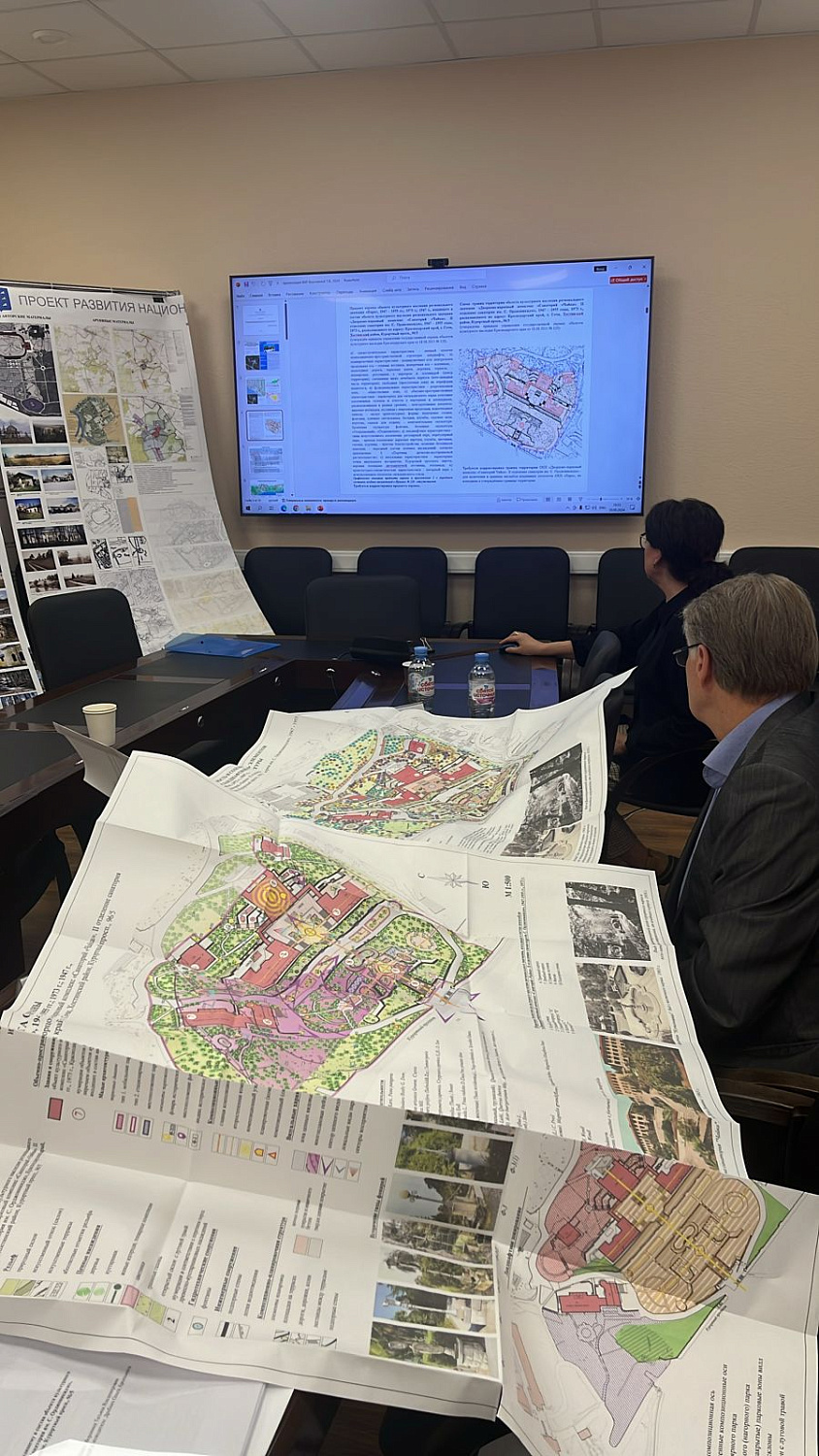 В ФАУ «РосКапСтрой» состоялась защита дипломных работ слушателей курса профессиональной переподготовки парковых реставраторов