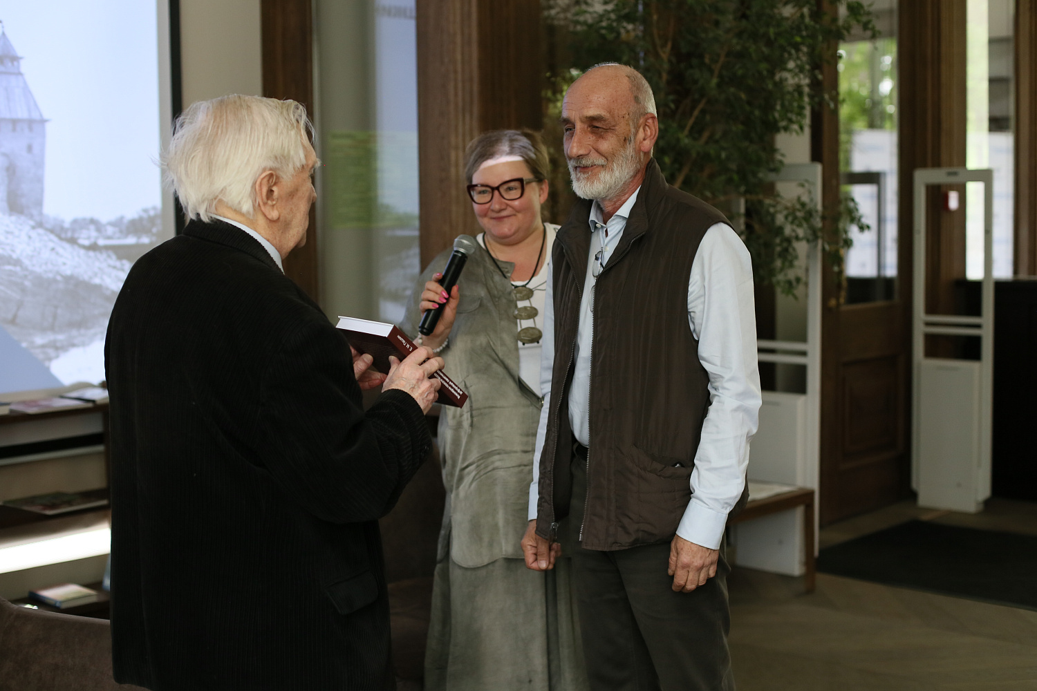 Презентация 4-го издания книги Е.М. Пашкина «Инженерно-геологическая диагностика деформаций памятников архитектуры»